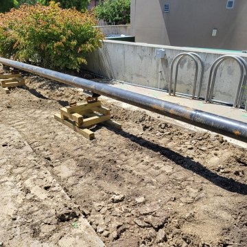 Exposed steam line pipe